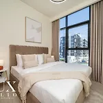 Chic 1 Bed Meydan Escape With A Pool View